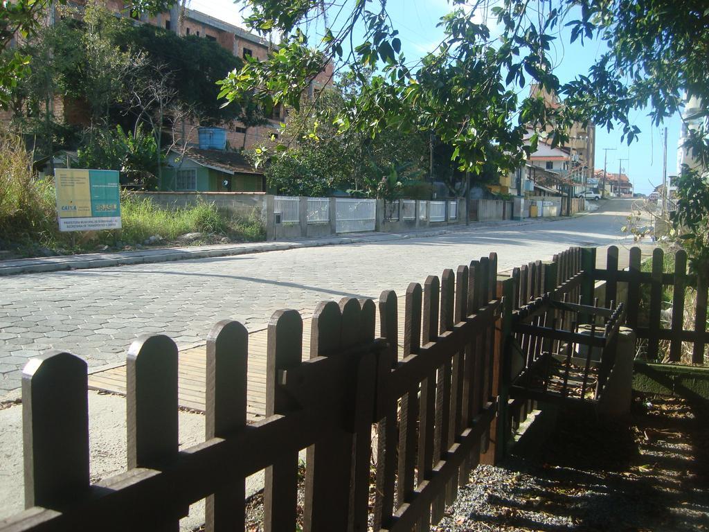 Chales No Centro De Bombinhas Zewnętrze zdjęcie